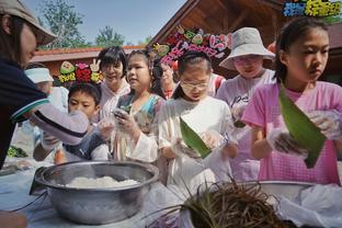 银翼杀手？库兹马黑超+银色潮服穿搭 未来感十足